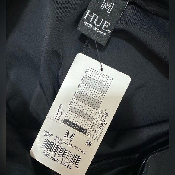 NWT HUE Body Gloss Moto Leggings Black Women’s Size M MSRP $58 - Picture 5 of 7